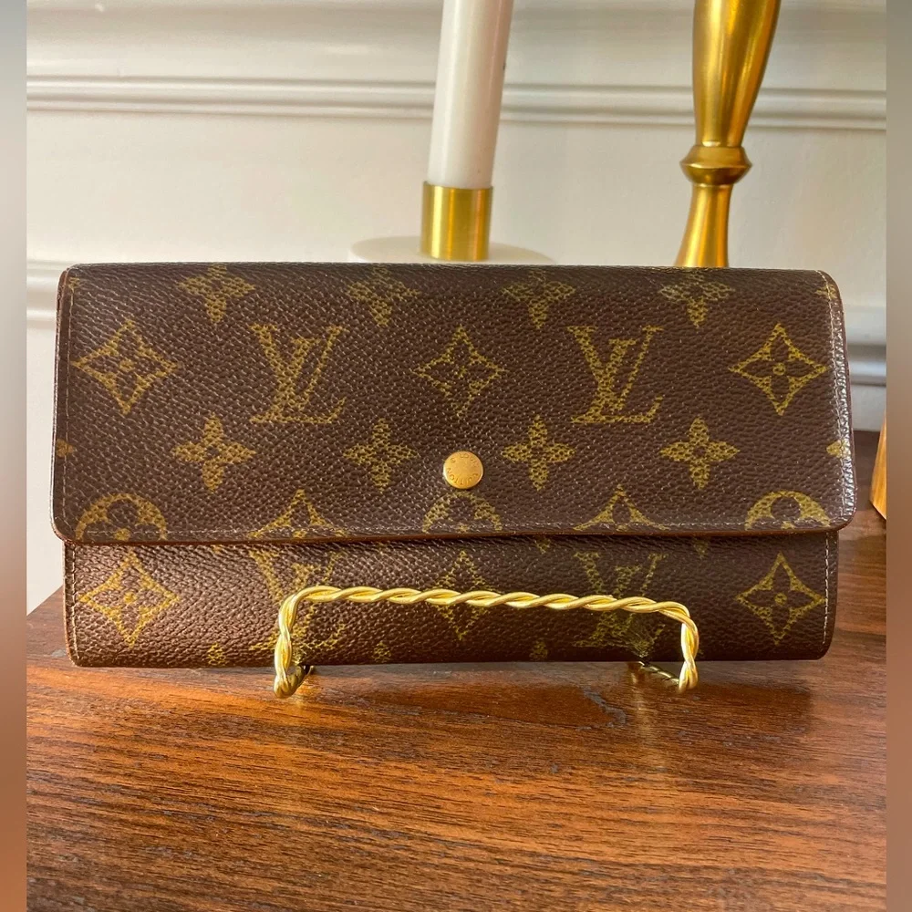 Authentic Vintage Louis Vuitton Monogram Wallet
